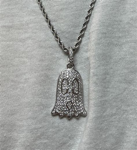 gucci ghost charm necklace